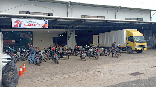 JNE KANTOR PUSAT OPERASIONAL JAMBI PASIR PUTIH