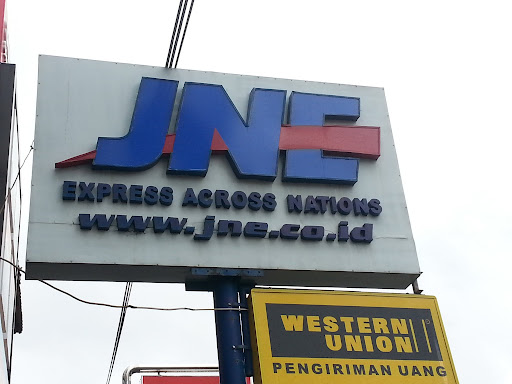 JNE Kantor Cabang Makassar