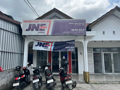 JNE Seth Adji