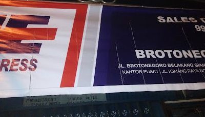 JNE Brotonegoro Giant 1 jne brotonegoro giant